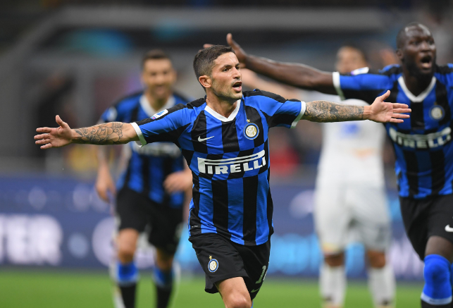 雅克松：目前我是切尔西的球员，如果有变动媒体会提前知道（雅克松：我仍属切尔西，若有变动媒体会先知道）