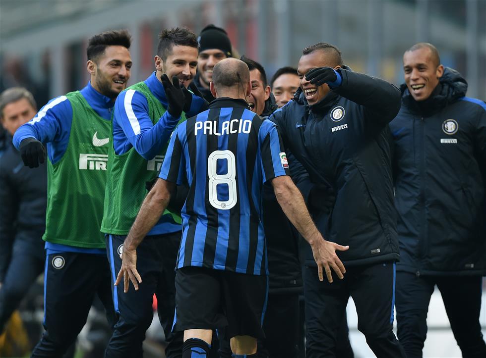 支持河南队，一河南球迷从航体骑三轮车前往足协杯决赛地苏州（为河南队助威，河南球迷骑三轮车自航体出发奔赴苏州足协杯决赛）