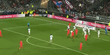 法媒：阿尔及利亚有意招揽姆巴佩弟弟埃唐，球员本人暂未表态（法媒：阿尔及利亚欲招入姆巴佩之弟埃唐，球员尚未回应）