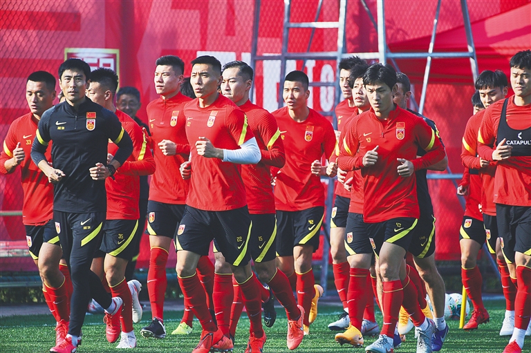 布朗打成辽宁第一外援！无球有球随意拿捏，三分精准，可重用！（布朗坐稳辽篮头号外援：持球无球皆强，三分准，值得重用）