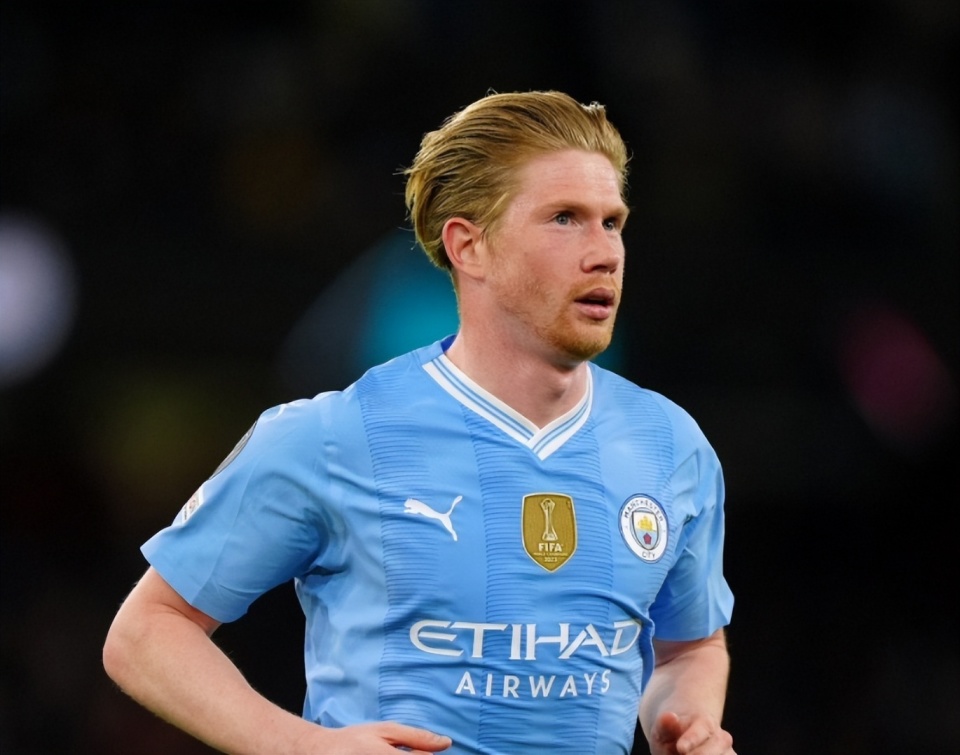 马德兴：U22男足广东集训后将前往阿联酋，在那踢4-5场热身赛（马德兴：U22男足结束广东集训将赴阿联酋，计划进行4至5场热身赛）