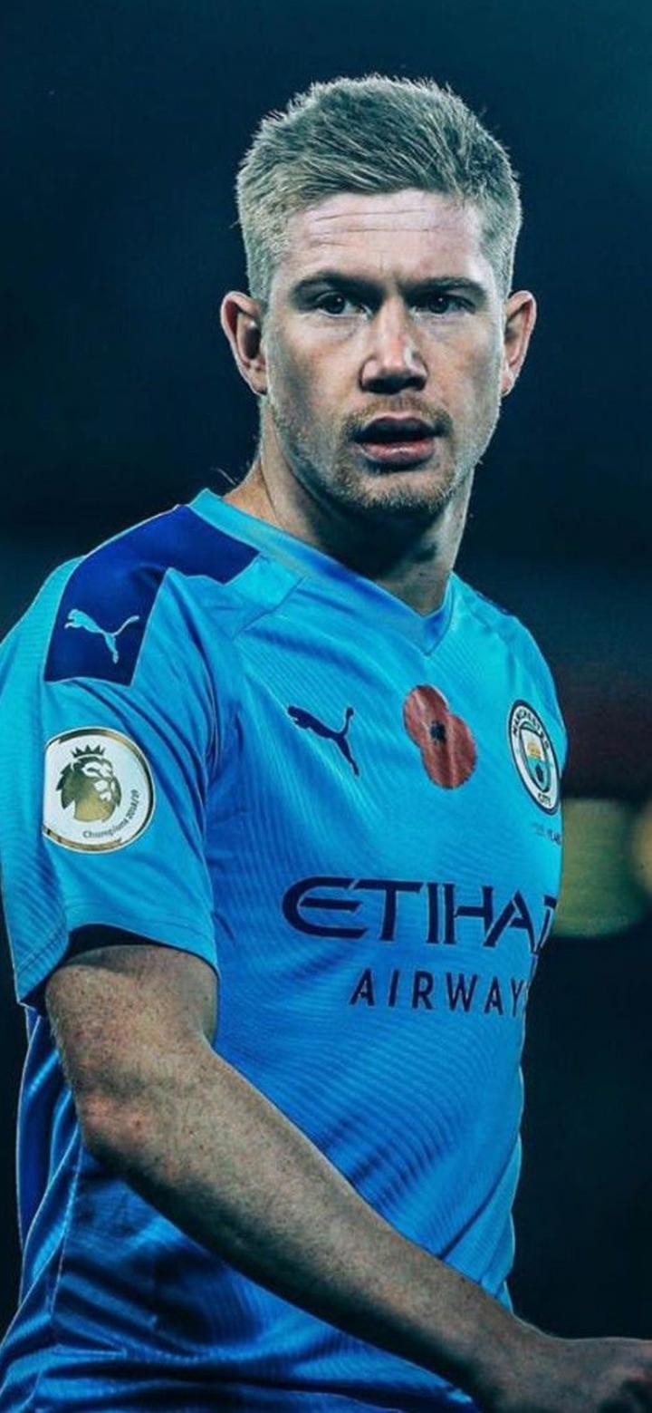 上海申花迎建队32周年纪念日，俱乐部官方发布庆贺海报（上海申花建队32周年之际，俱乐部发布纪念海报）