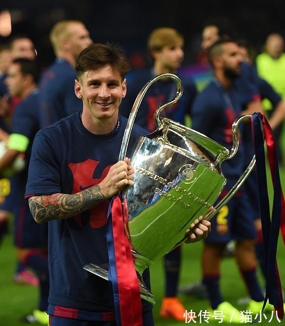 两人传接球，第三人要动 国际米兰这场比赛中有大量的“第三人动” 战术视角（战术视角：国际米兰此役大量运用两人传递引出的第三人跑动）