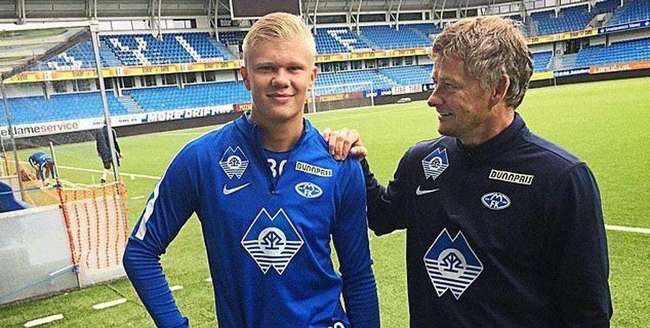 国王杯半场：姆巴佩点射+造乌龙，皇马暂2-0塔拉维亚（国王杯半场战报：姆巴佩点球破门又造乌龙，皇马暂2-0领先塔拉维亚）