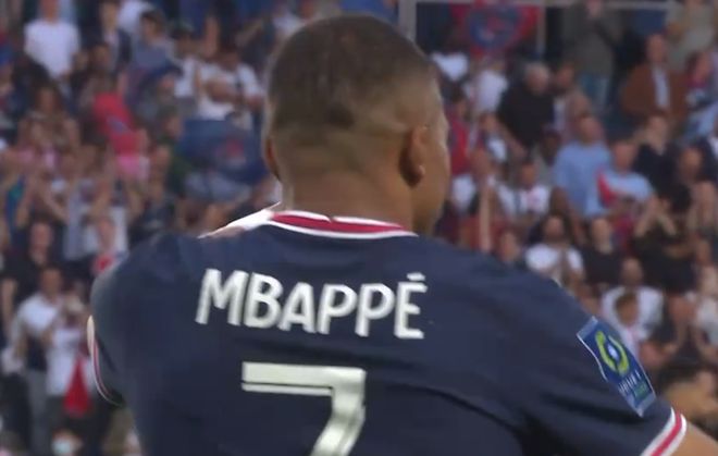 曼晚：缺乏比赛时间，梅努入选世界杯大名单的梦想变得渺茫（曼晚：出场机会有限，梅努跻身世界杯大名单前景不乐观）