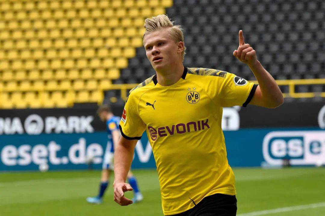 荷媒：滕哈赫可能在等待机会执教荷兰队，亦或成埃因霍温候选（荷媒：滕哈赫或待机接手荷兰队，也可能进入埃因霍温候选名单）