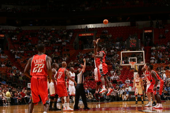 韩媒：韩国国脚朴镇燮即将以120万美元的解约金加盟浙江队（韩媒称韩国国脚朴镇燮将以120万美元解约费加盟浙江队）