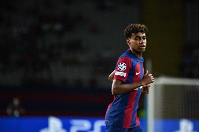 为二队引援，意媒：尤文和米兰正在关注摩德纳23岁中场马索林（意媒：尤文、米兰将摩德纳23岁中场马索林视为二队补强目标）