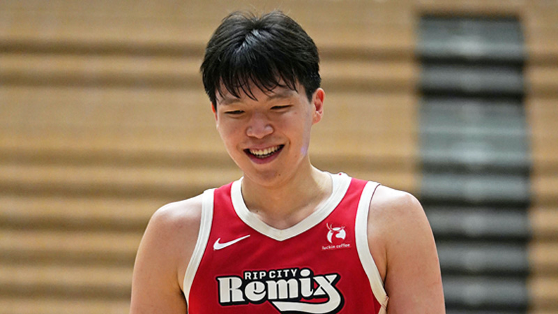 CBA历史首队！同曦新赛季未开始换帅 洋帅贝帅下课王世龙接任（CBA首例！同曦新季未开先换帅：贝帅下课，王世龙接任）