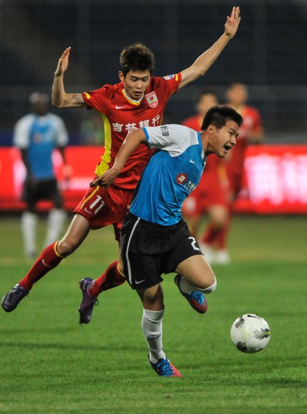 相差7.2公里，曼城全队跑动119公里，皇马跑动111.8公里（曼城全队跑动119公里领先皇马111.8公里，差距7.2公里）