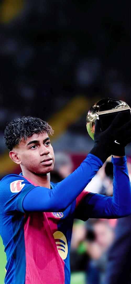 罗德里戈：皇马目前更衣室氛围？非常好，一如既往地好（罗德里戈：皇马更衣室氛围依旧非常好）