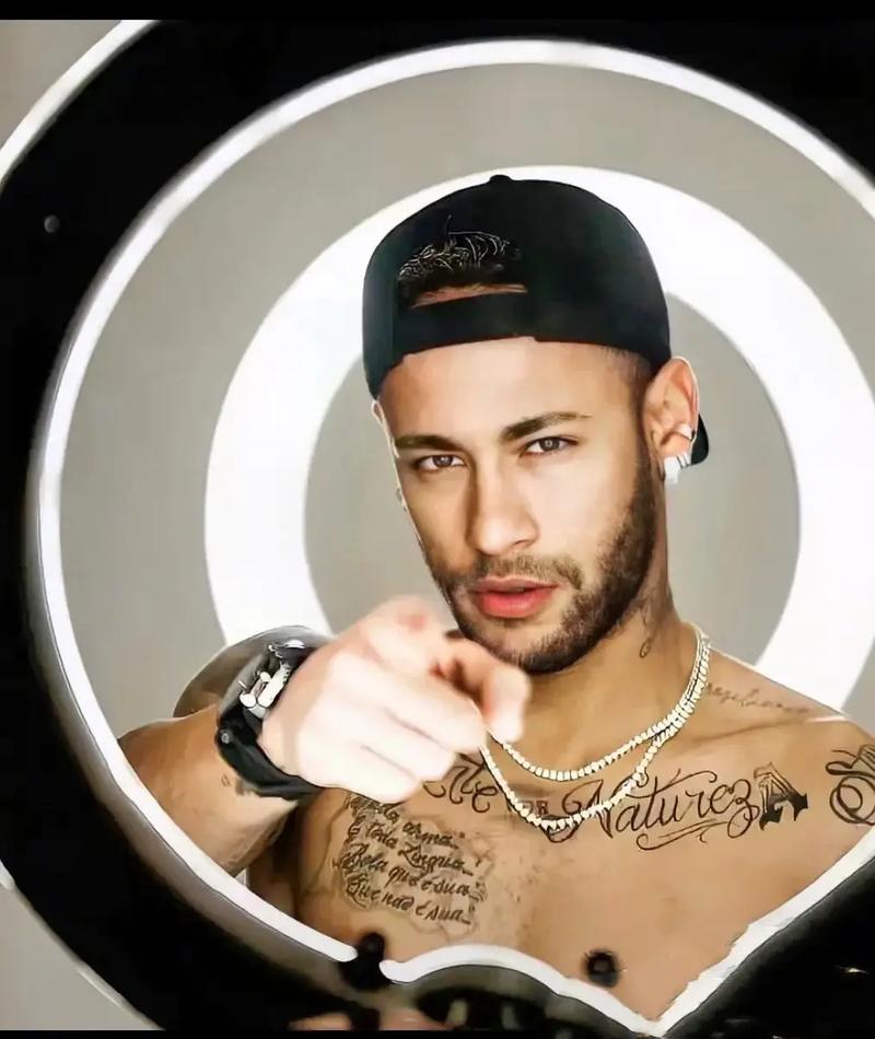 安切洛蒂：维尼修斯和埃斯特旺已锁定世界杯的参赛名额（安切洛蒂称维尼修斯、埃斯特旺已确定入选世界杯名单）