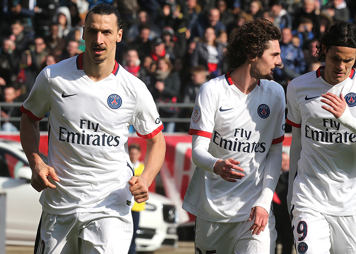 猛龙主帅：联盟就是这样的，有些球员总能获得更多哨子（猛龙主帅不满：联盟一贯如此，某些球员总能得到哨声照顾）