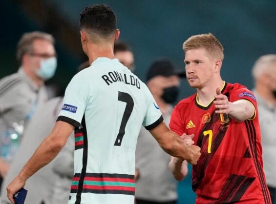 乏力！西汉姆联自21年3月战曼联以来，首次英超半场无射门（低迷！西汉姆联自2021年3月对阵曼联后首次在英超半场零射门）