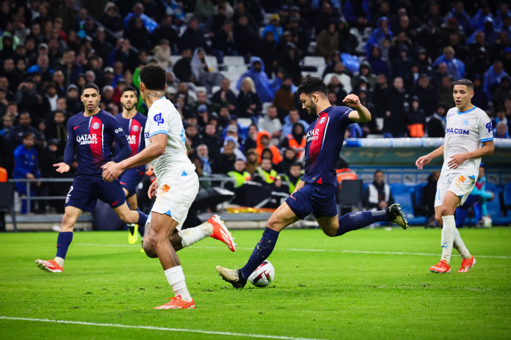 波特：是否轮换还需慎重考虑，会努力避免伊萨克遭到停赛（波特：轮换需谨慎权衡，尽力避免伊萨克被停赛）