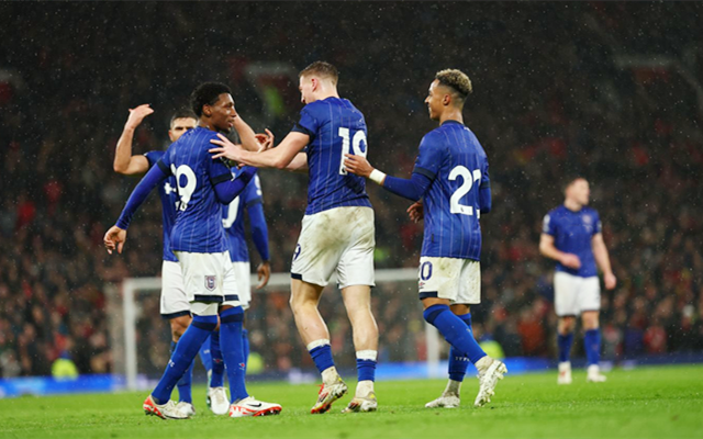 基米希：卡尔？能在拜仁表现出色并成为首发理应入选国家队（基米希：卡尔若在拜仁发挥出色并坐稳主力，入选国家队顺理成章）