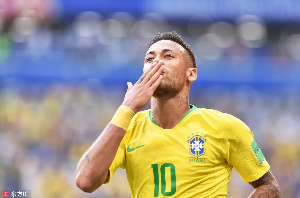 斯洛特：球队目标是重返联赛前四，我心中萨拉赫理应上场比赛（斯洛特：目标重返英超前四，在我看来萨拉赫应当出场）