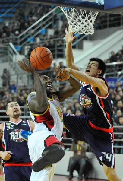 仅让火箭队 仅让火箭队